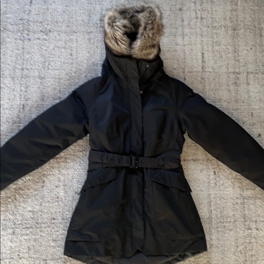 Women’s black parka XS